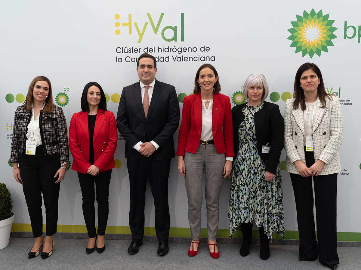 bp presenta HyVal, el gran proyecto de hidrógeno verde de la Comunidad Valenciana en la refinería de Castellón