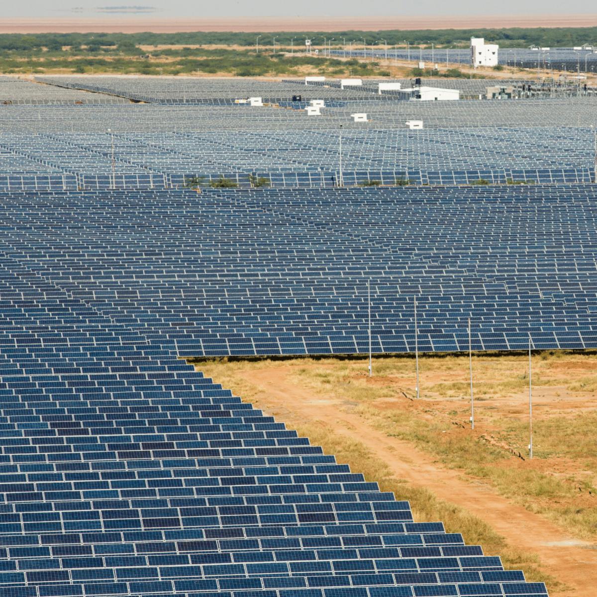 Las energías renovables impulsaron el 92% de las adiciones de capacidad eléctrica de la India en 2022