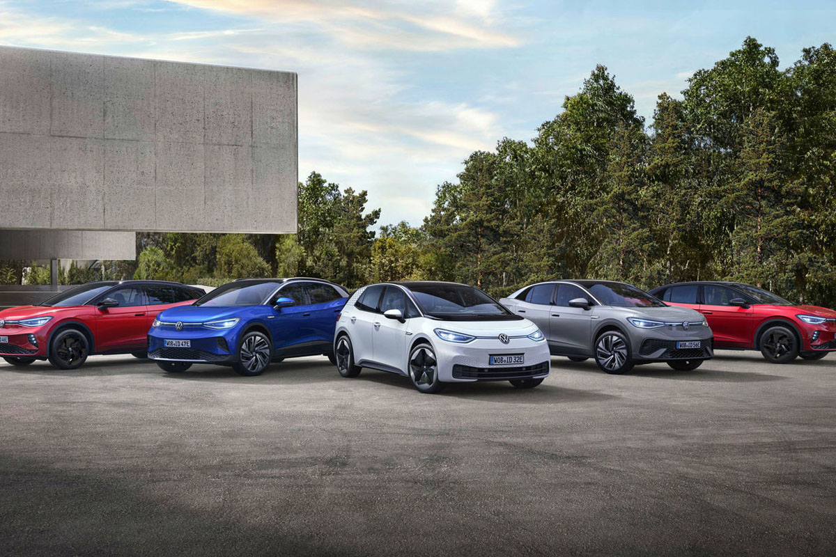 ¿Será el coche eléctrico el fin de muchos fabricantes centenarios?