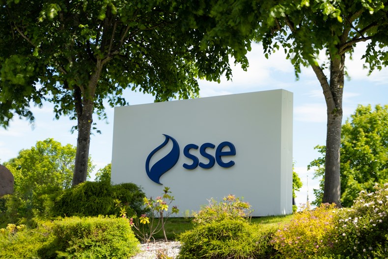 SSE planea invertir 40.000 millones de libras en renovables, red y almacenamiento