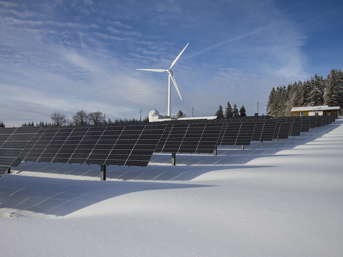 UMU y CSIC desarrollan una herramienta para optimizar ubicación de energía solar y eólica