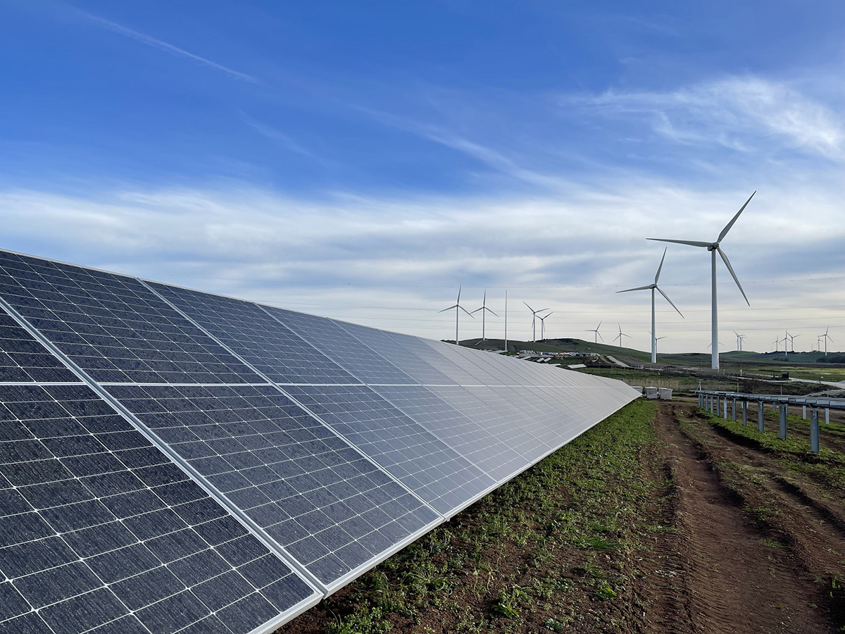 Iberdrola comienza con la puesta en marcha de su primera planta fotovoltaica en Cádiz