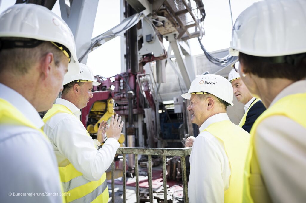 El canciller Scholz promete multiplicar por diez la energía geotérmica en las redes de calefacción