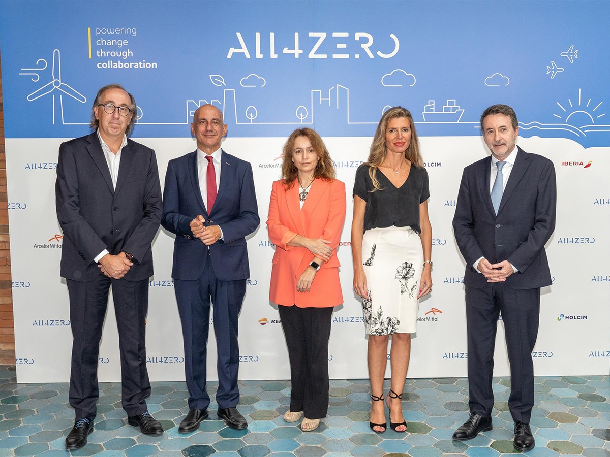 Repsol, ArcelorMittal, Iberia y Holcim lanzan un 'hub' de innovación tecnológica para descarbonizar la industria