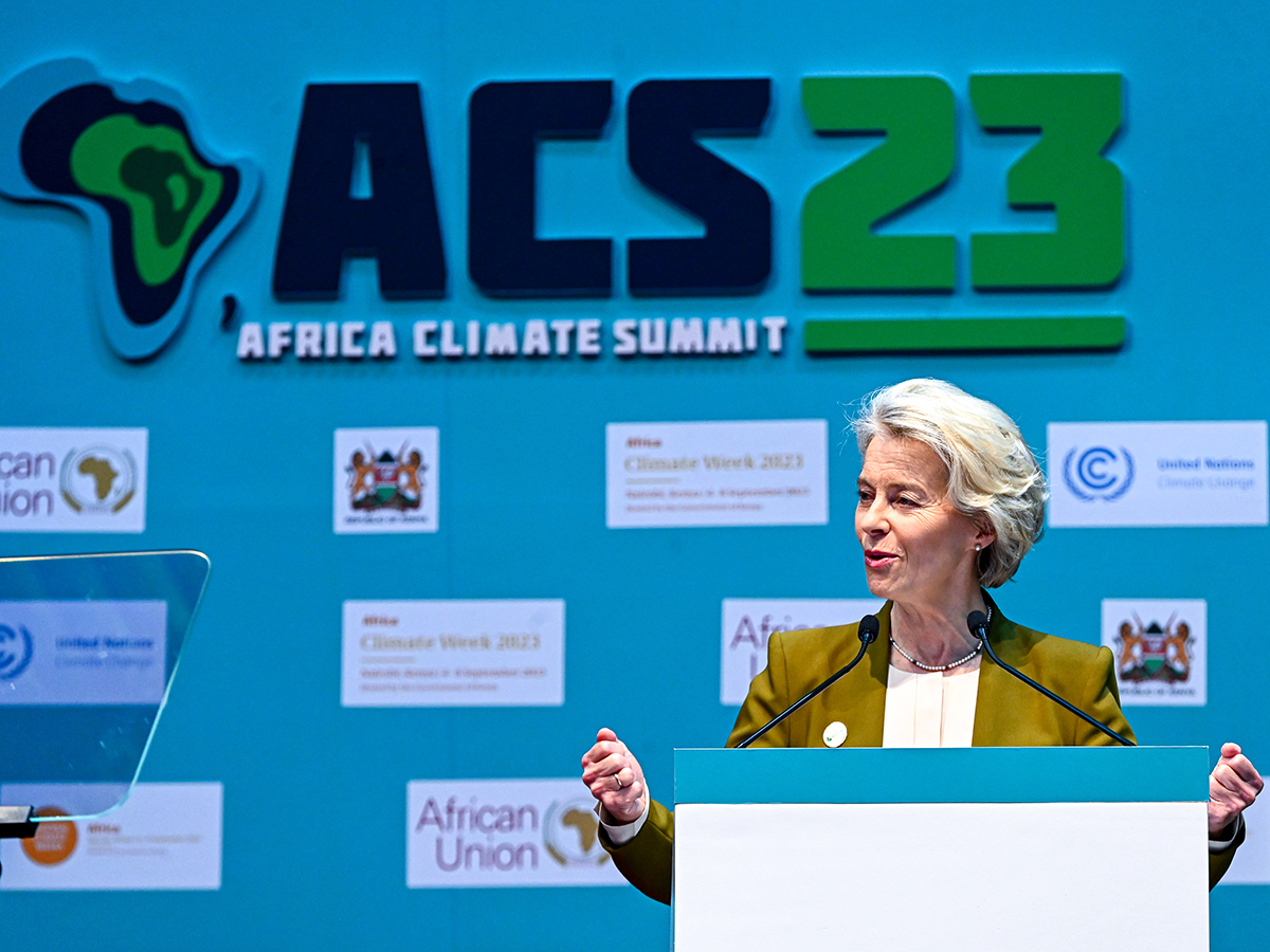 Von der Leyen promete reforzar las relaciones entre Emiratos Árabes y la UE ante la COP28