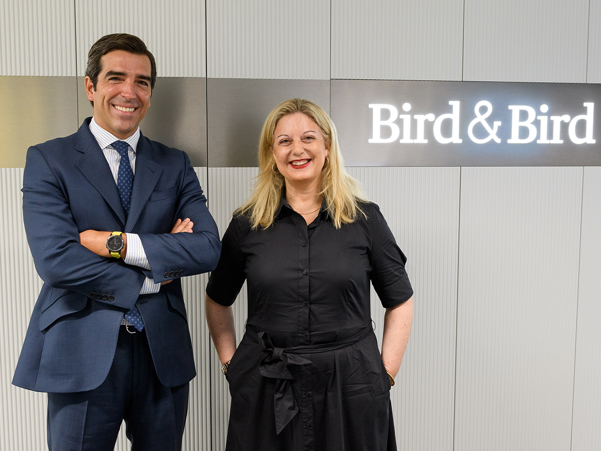 Bird & Bird incorpora a José de Santiago Forn para liderar el área de Energía