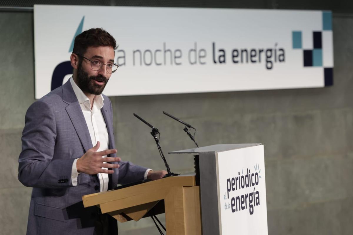 El director general del IDAE, Joan Groizard, en una entrega de los premios de El Periódico de la Energía.