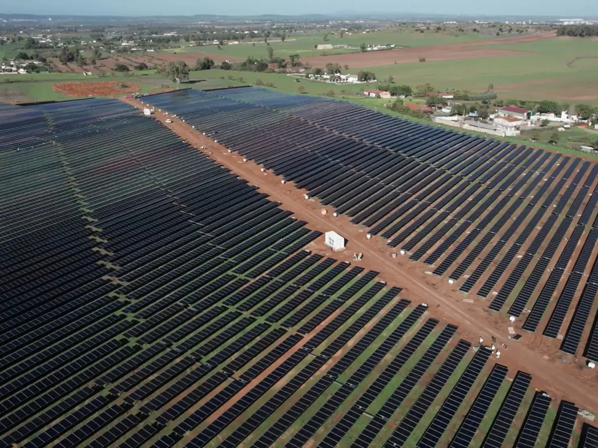 Ansasol y RWE ponen en marcha una planta fotovoltaica en Badajoz de 10 MW de potencia