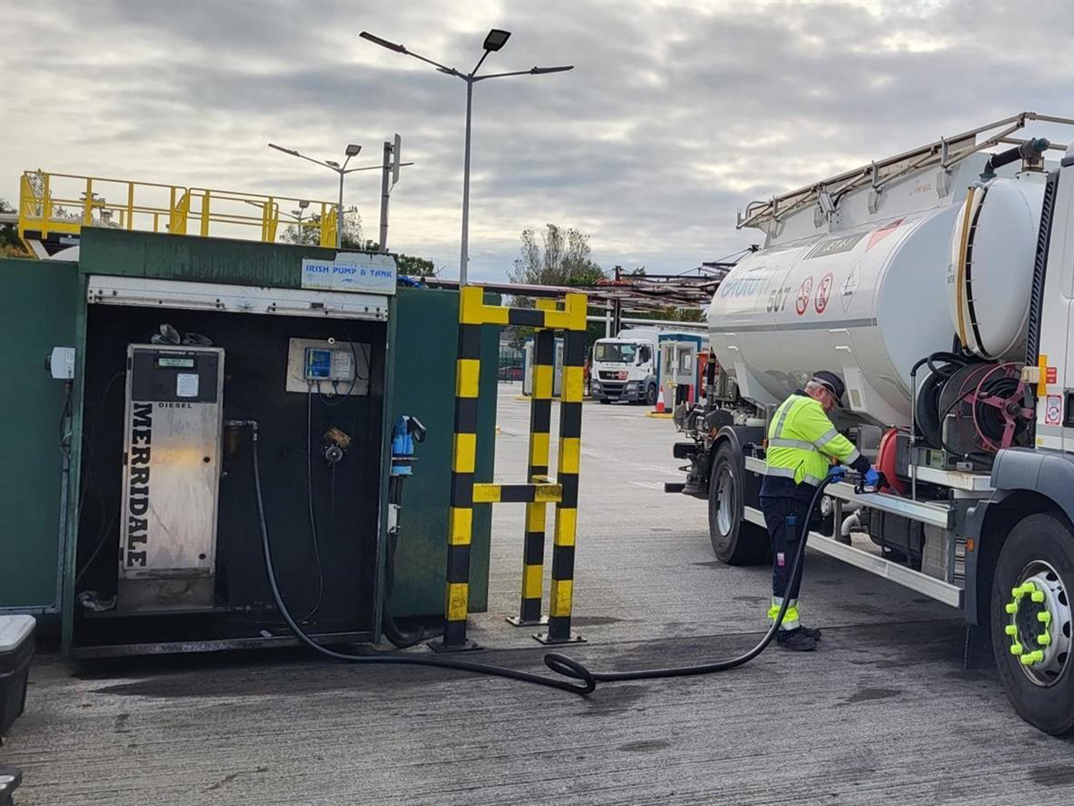 La estación de suministro de combustible del aeropuerto de Dublín sustituirá 300.000 litros de gasóleo por HVO