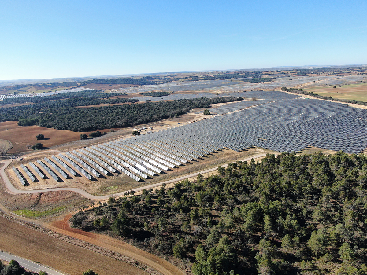 Grenergy vende 300MW solares a Allianz en España por más de 270 millones