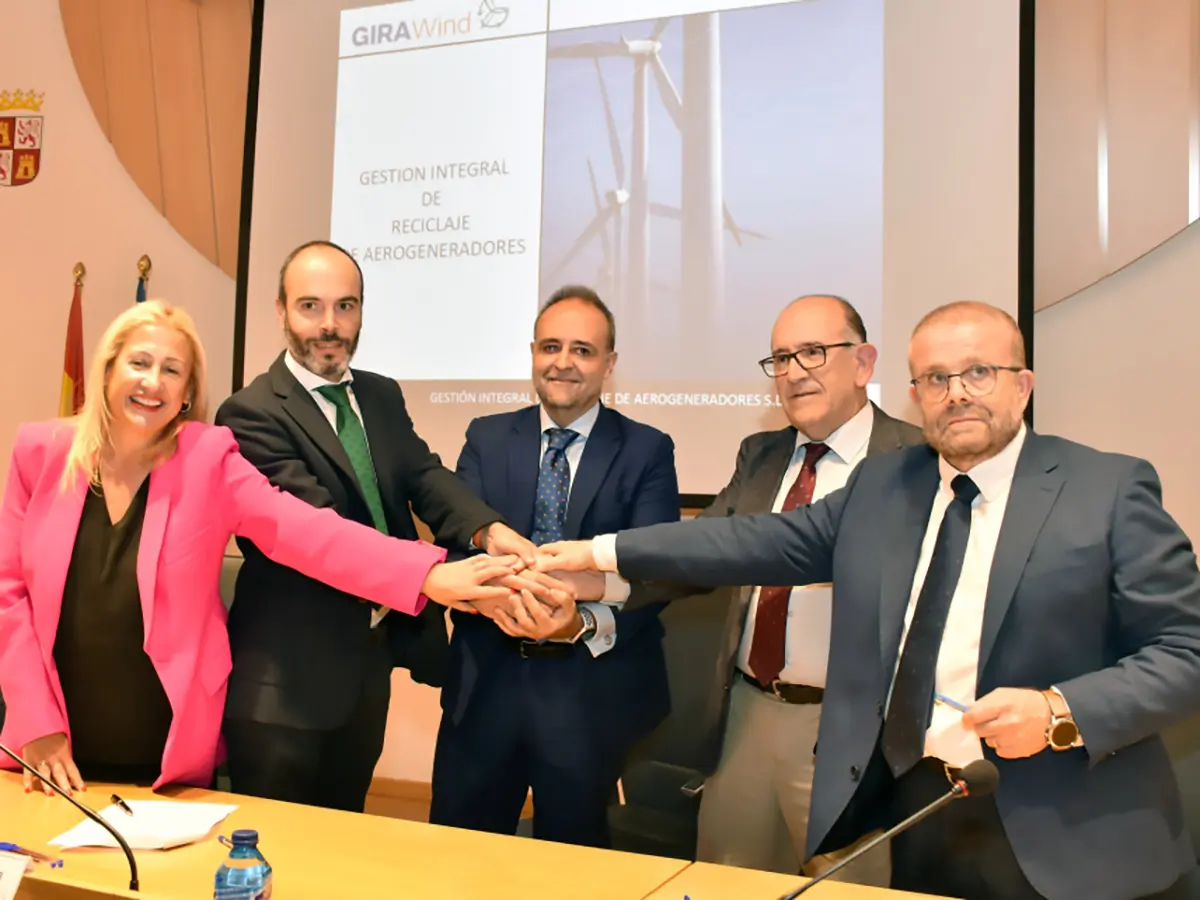 SOMACyL y EREN firman en Soria su participación en empresa de reciclaje de parques eólicos