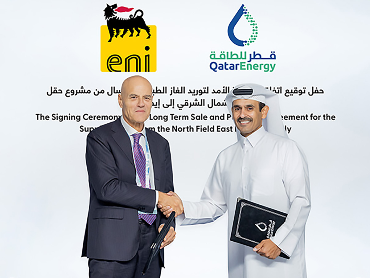 QatarEnergy firma con ENI un acuerdo para el suministro de gas por 27 años