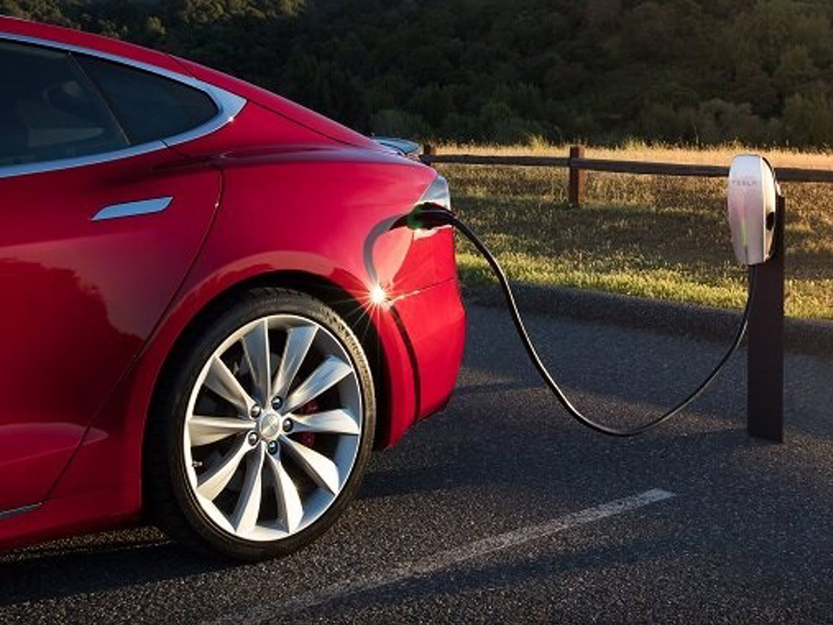 Tesla cerró 2023 con un beneficio neto de 13.764 millones de euros, un 19% más