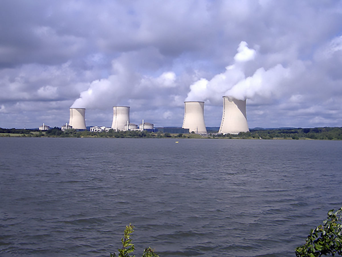 Las industrias con bajas emisiones de carbono, claves del renacimiento de la soberanía energética francesa