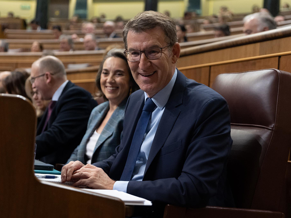 Feijóo reprocha a Sánchez que España tiene la luz un 15% más cara que en Europa y que compra más gas a Rusia