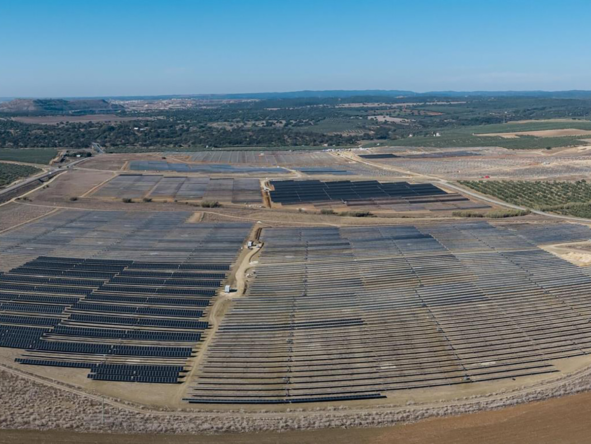 Ferrovial cierra la financiación de 23 millones para una planta solar en Gerena (Sevilla)