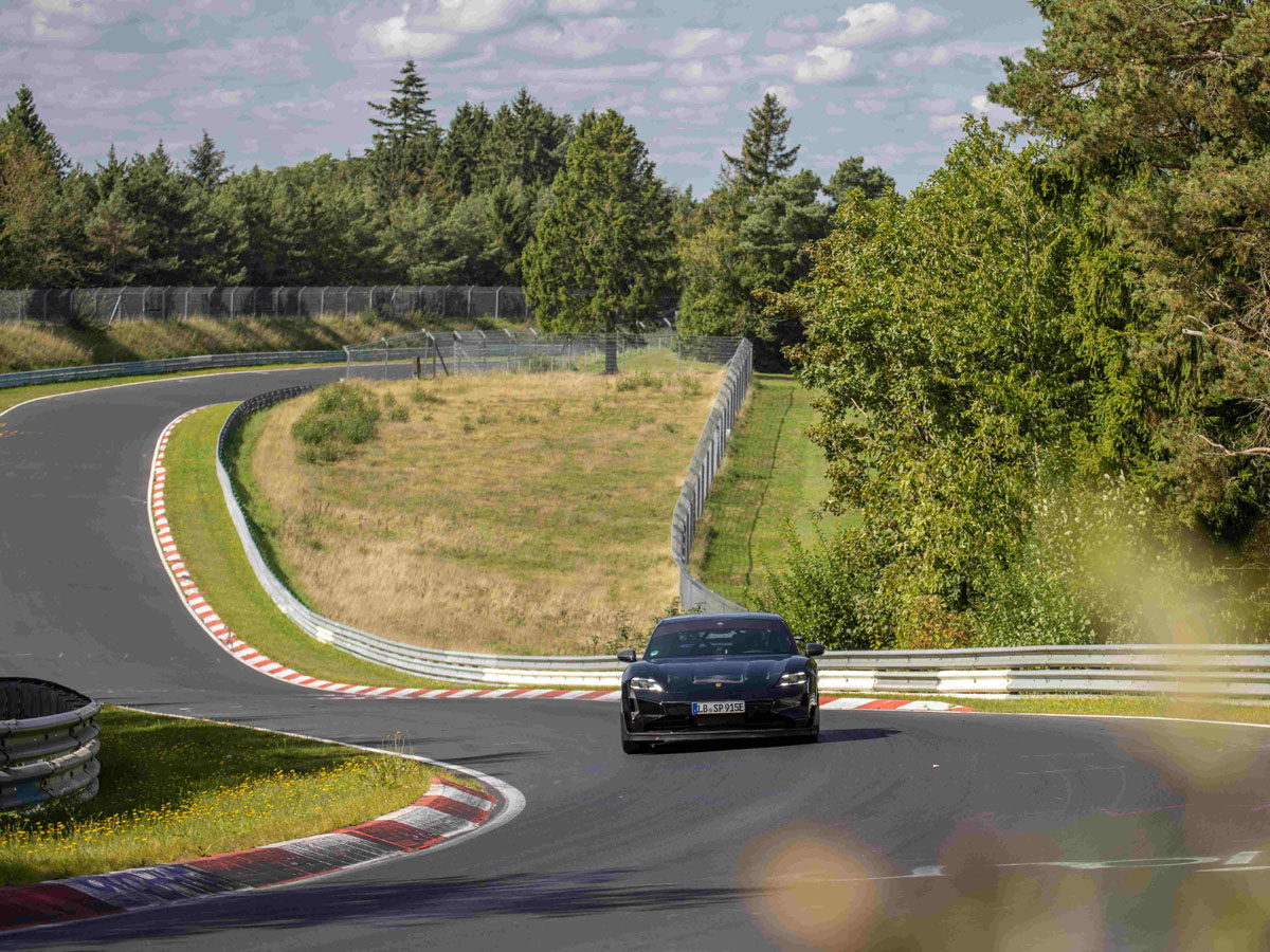 El nuevo Porsche Taycan 2024, ¿el eléctrico más rápido de Nürburgring?