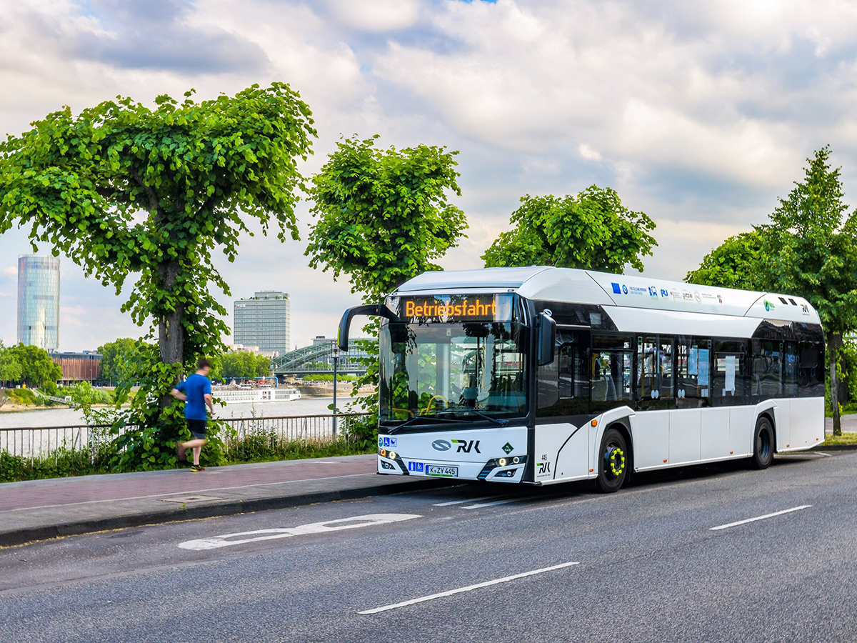 Solaris (Grupo CAF) suministrará 57 autobuses de hidrógeno en Barcelona y Essen por 40 millones