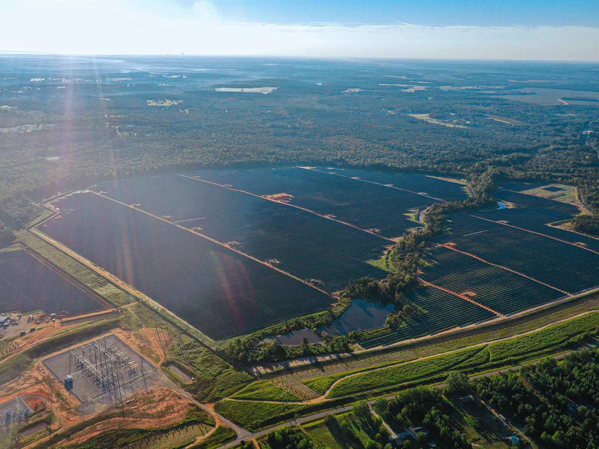 Qualitas Energy adquiere Heelstone, una compañía estadounidense de energías renovables