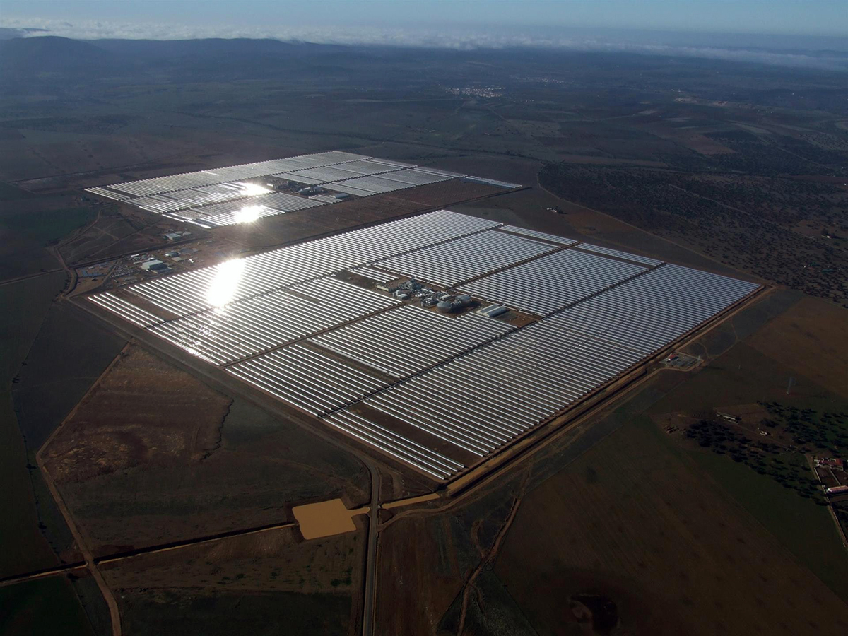 La termosolar generó 4.695 GWh en España en 2023, un 14% más