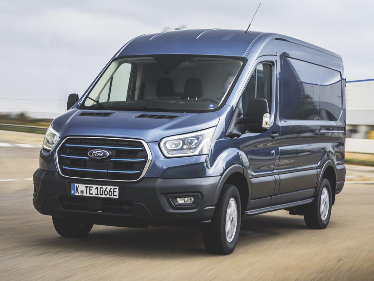 La furgoneta Ford E-Transit, la más vendida en España de su segmento en 2023