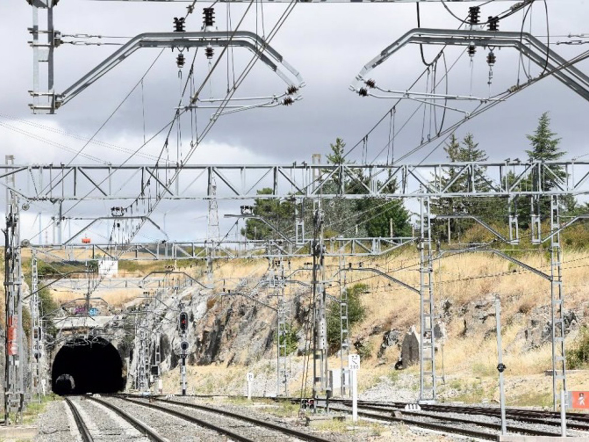 El Gobierno autoriza licitar el mantenimiento de las instalaciones eléctricas ferroviarias por 328 millones