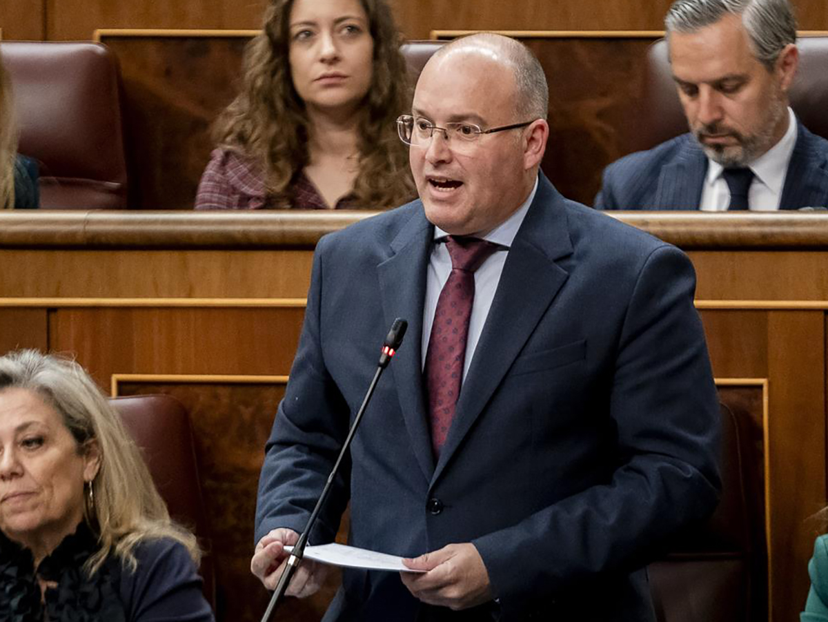 El PP apela al Congreso para retrasar la salida de España de la Carta de la Energía y coordinarse con Europa