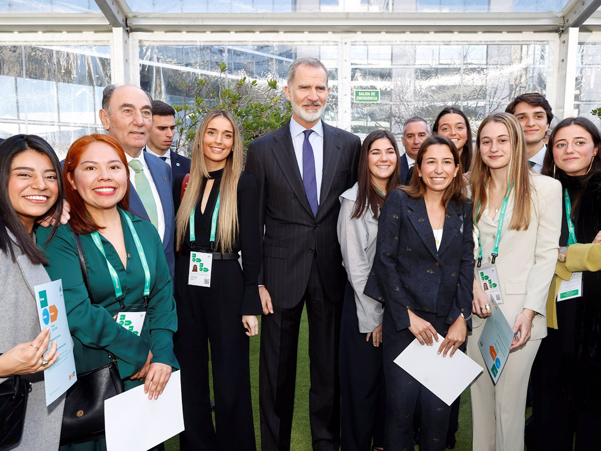 El Rey Felipe VI entrega las becas de formación de Iberdrola para el desarrollo del 'empleo verde'