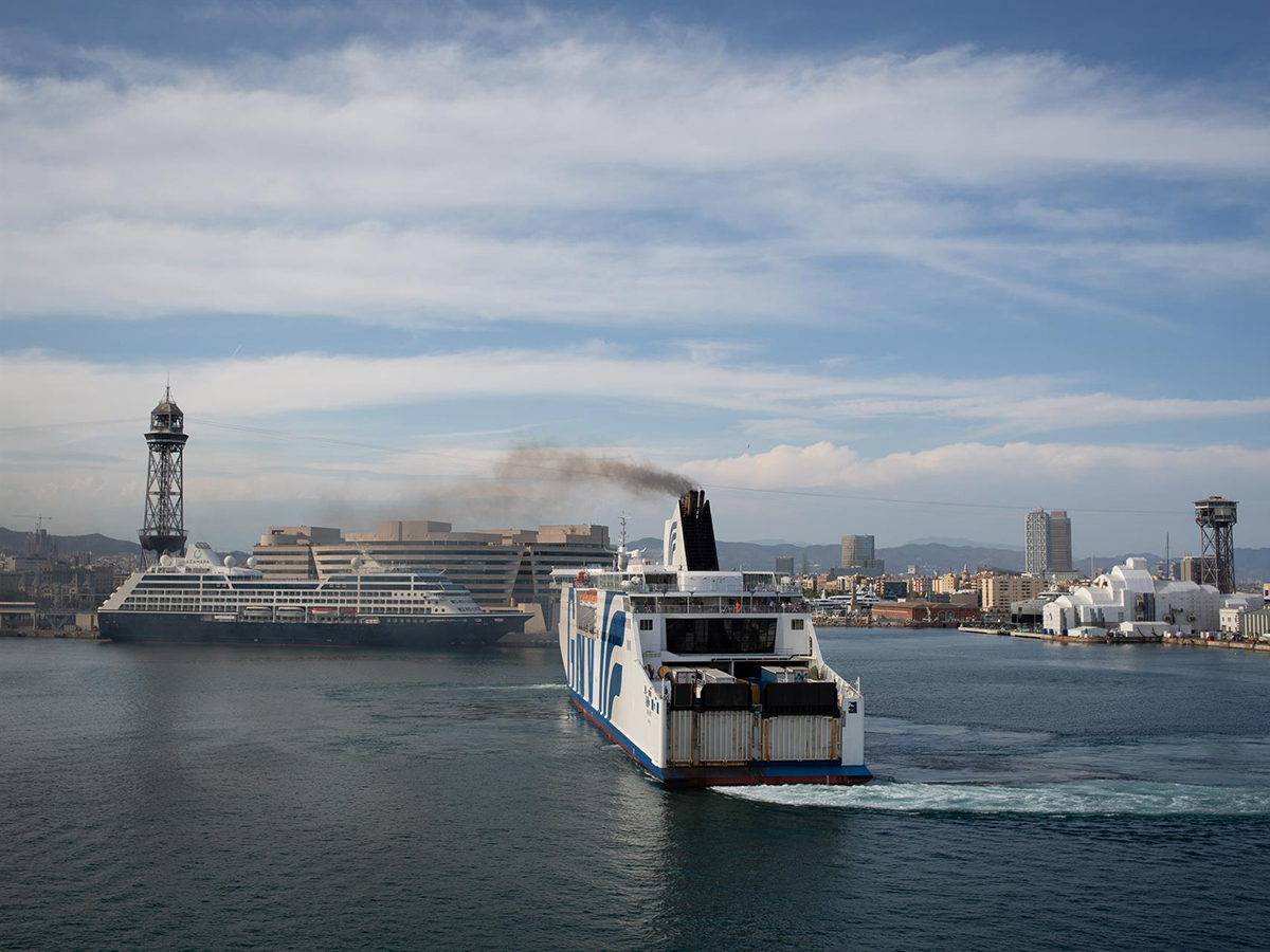 El Gobierno autoriza licitar por 22,45 millones la subestación eléctrica del Puerto de Barcelona