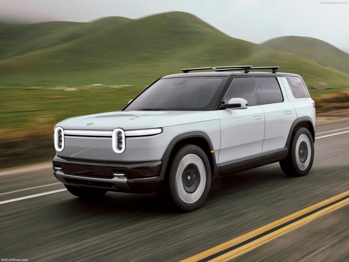 Rivian saca la artillería y presenta los 'anti Tesla'