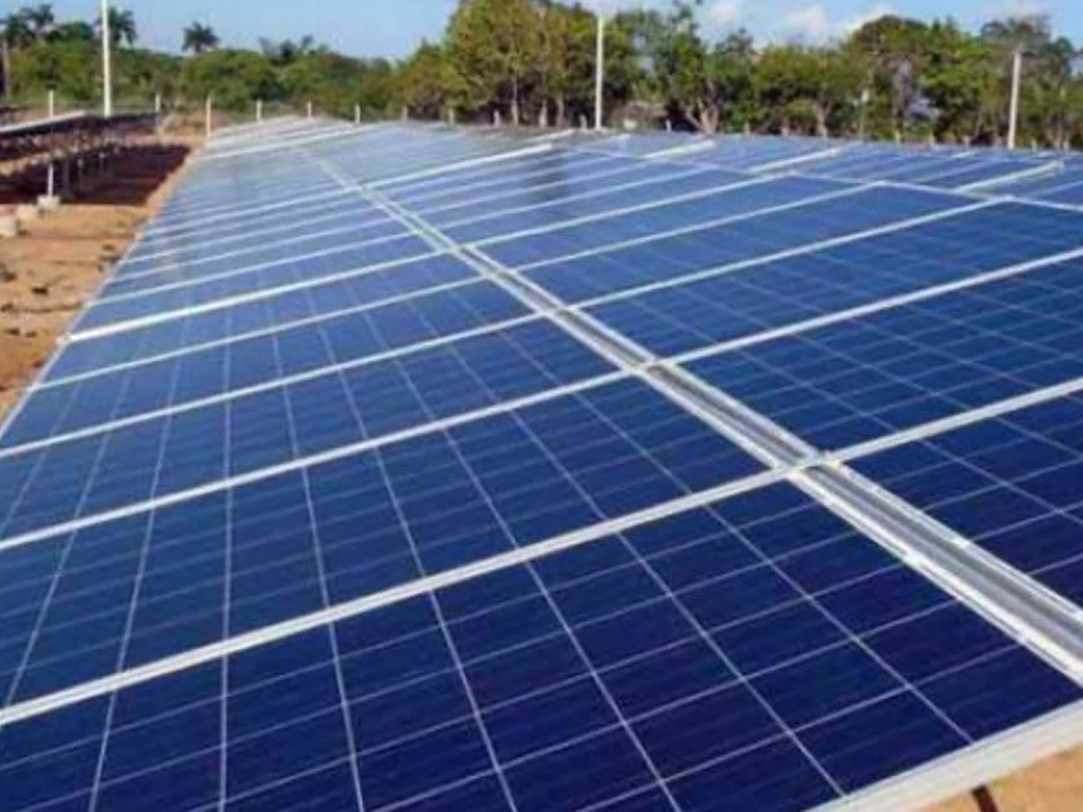 Parque fotovoltaico en Cuba. 