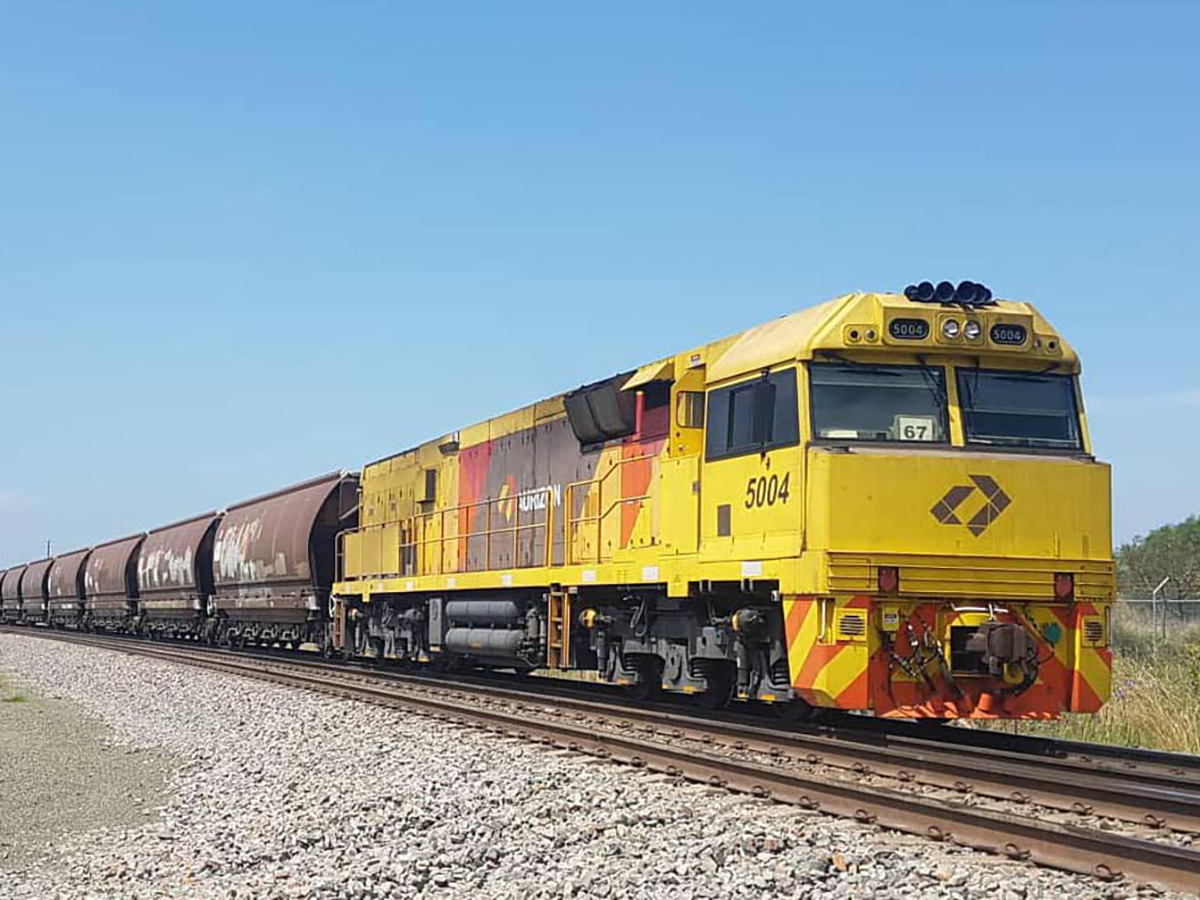 Aurizon sustituirá el diésel con baterías e hidrógeno para descarbonizar el transporte ferroviario en Australia