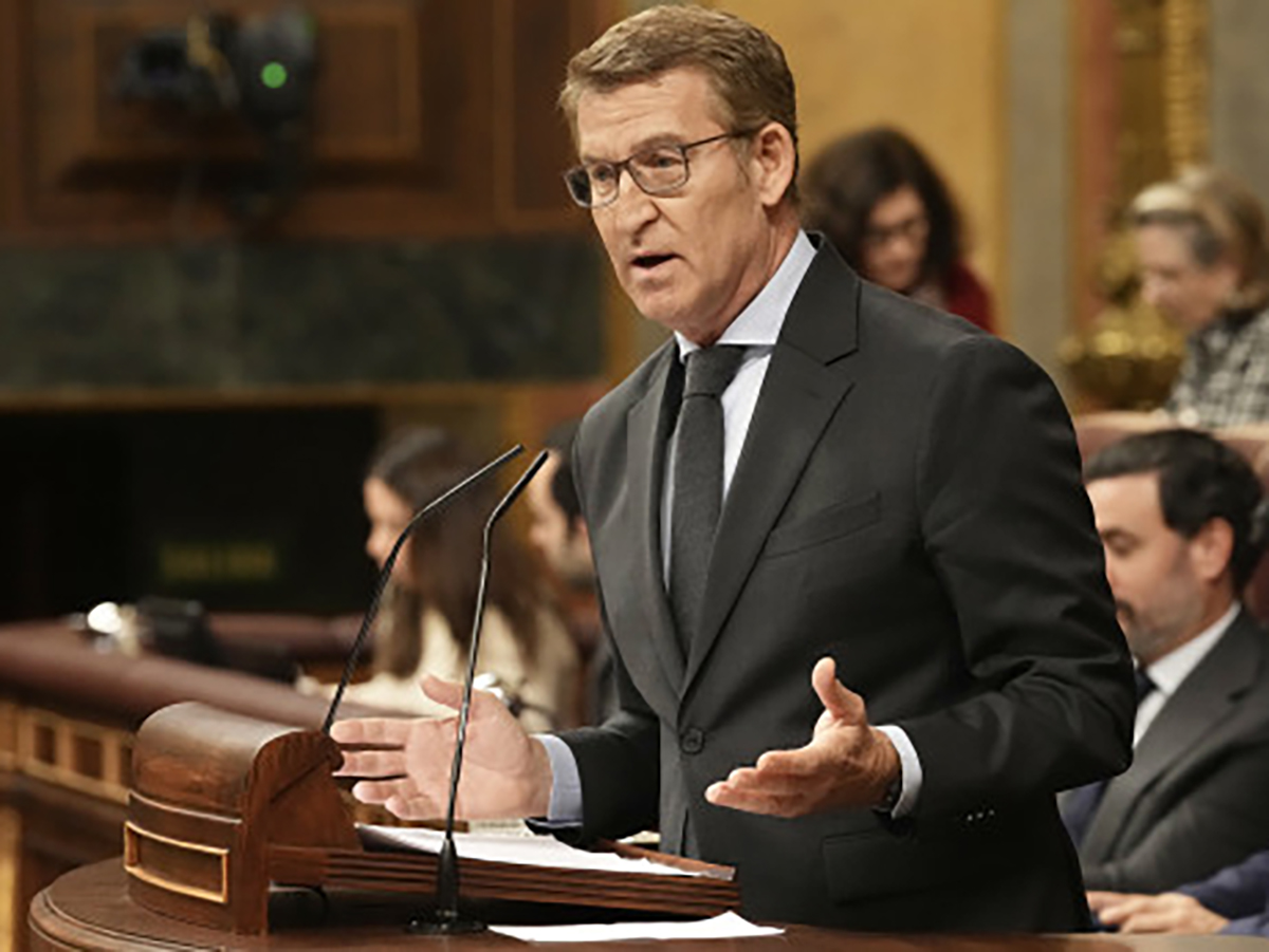 Feijóo acusa al Gobierno de provocar una "enorme tensión" en las compañías energéticas