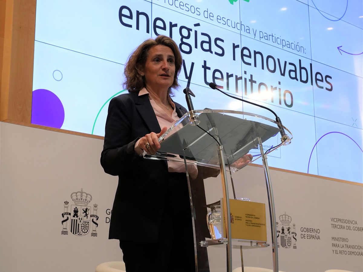 Lluvia de ayudas en el Miteco: comunidades energéticas, cadena de valor renovable, biogases, eficiencia...