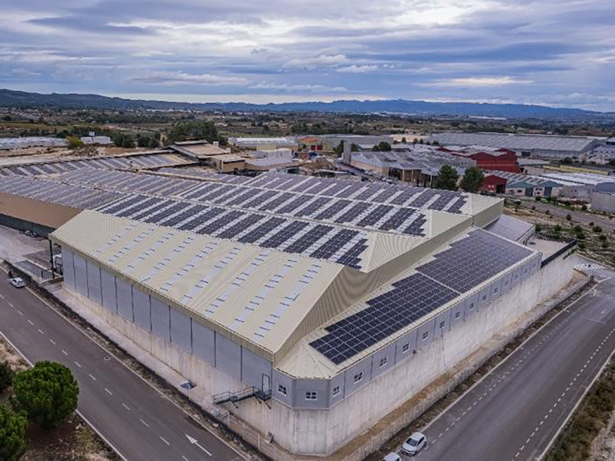 Prosolia Energy crece en el mercado italiano con la construcción de cinco plantas solares para Truck