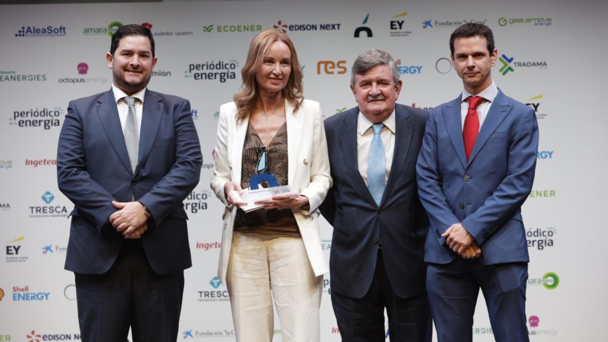 Loreto Ordóñez, CEO de ENGIE España, ha sido galardonada con el premio Liderazgo Empresarial en Transición Energética 2024 en la entrega de los Premios de El Periódico de la Energía.