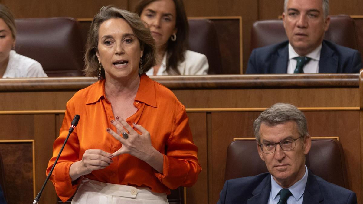 El PP exige que Montero explique las dimisiones en la gestión de fondos europeos y ve sombra de corrupción