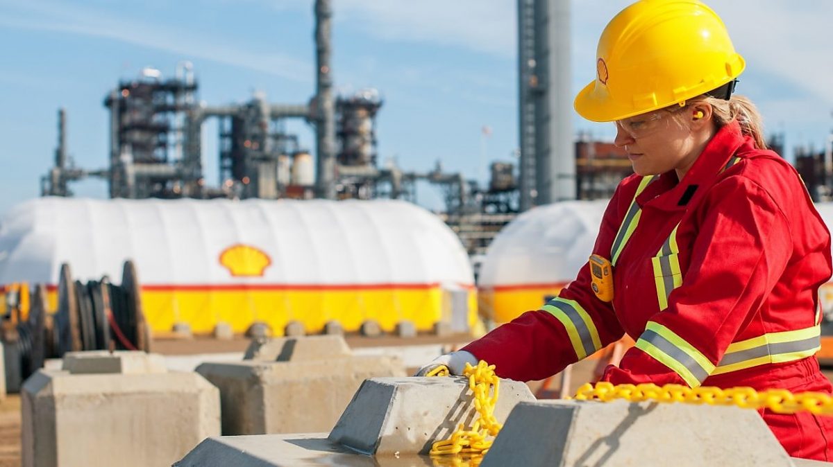 Shell planea reducir un 20% de su plantilla global en áreas específicas de petróleo y gas