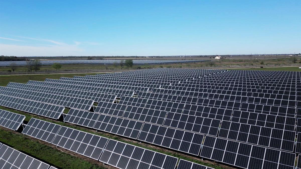 Ingeteam suministra su tecnología fotovoltaica a Acciona Energía.