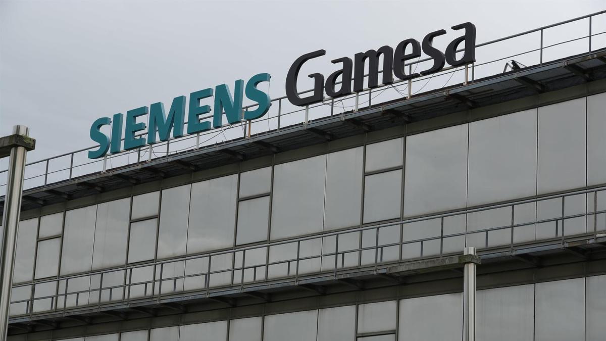 Fachada del edificio de Siemens Gamesa.