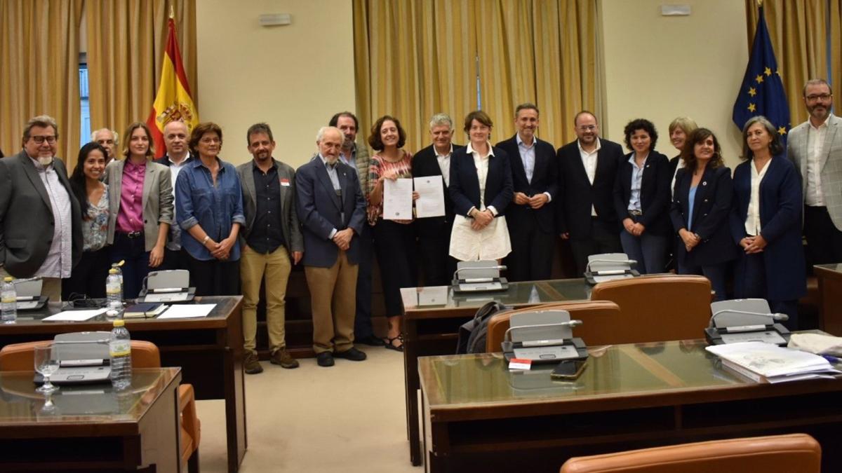 Todos los partidos menos Vox se comprometen a aplicar "medidas urgentes" para la adaptación al cambio climático.