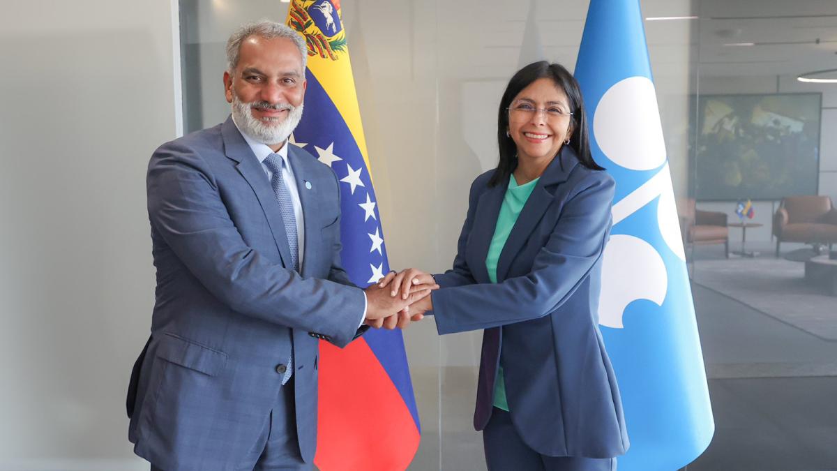 Venezuela expresa al líder de OPEP su disposición a fortalecer la unión de los países productores