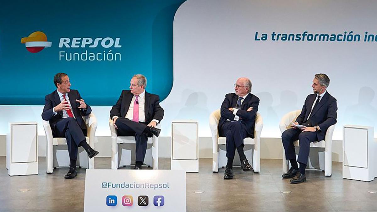 Hereu muestra su deseo de que Repsol "desarrolle todo su programa de inversión en España"