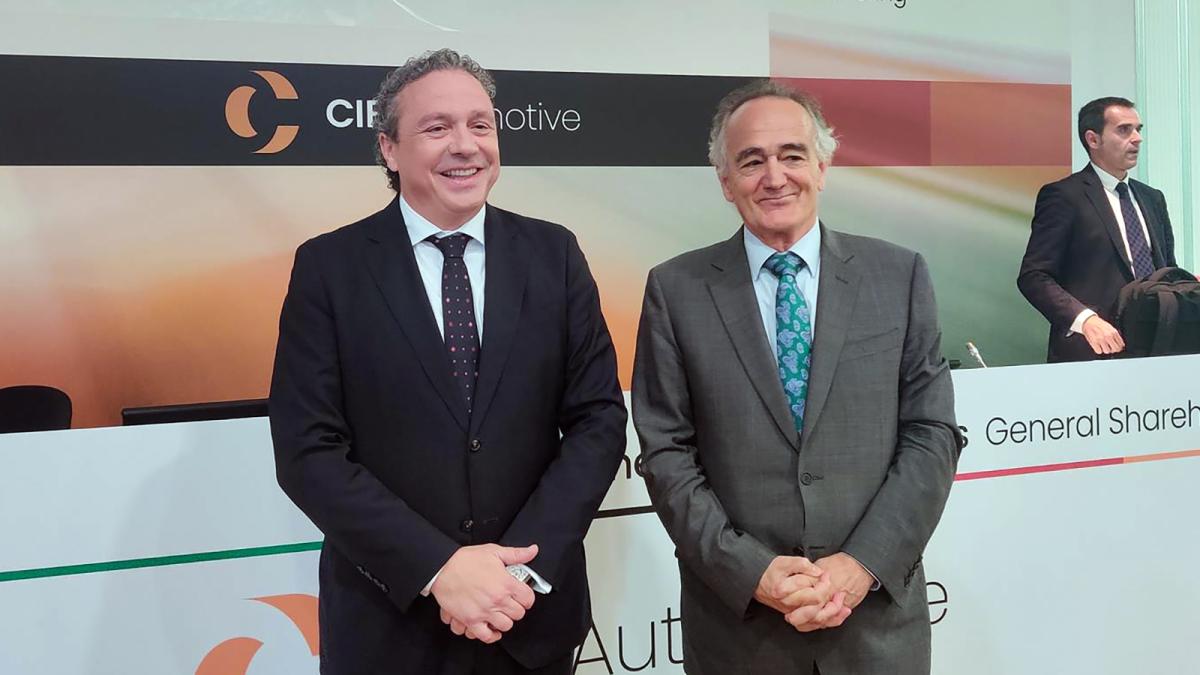 El presidente de CIE Automotive, Antón Pradera, y el CEO, Jesús María Herrera.