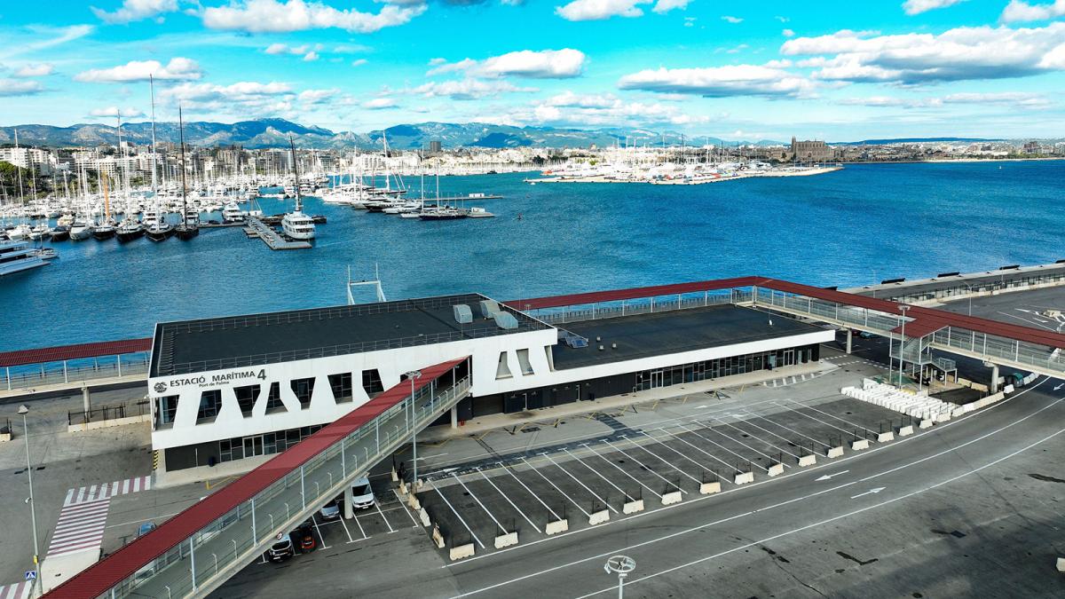 Instalación de una pila de hidrógeno verde en el puerto de Palma.