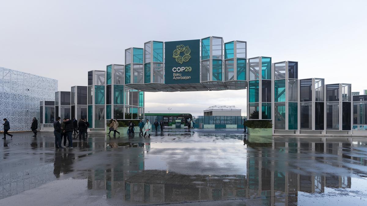 Ambiente crispado en la COP29: las negociaciones se tensan y, de fondo, crisis diplomáticas