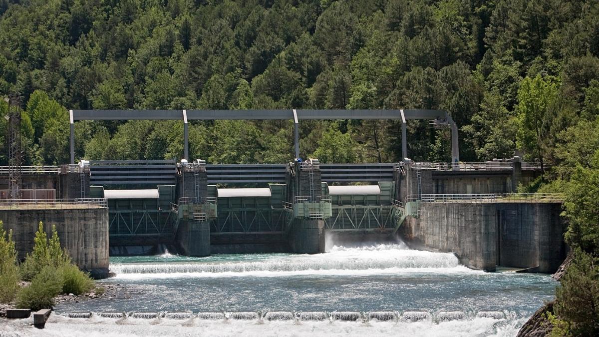 Acciona Energía vende a Endesa sus centrales hidráulicas por 1.000 millones