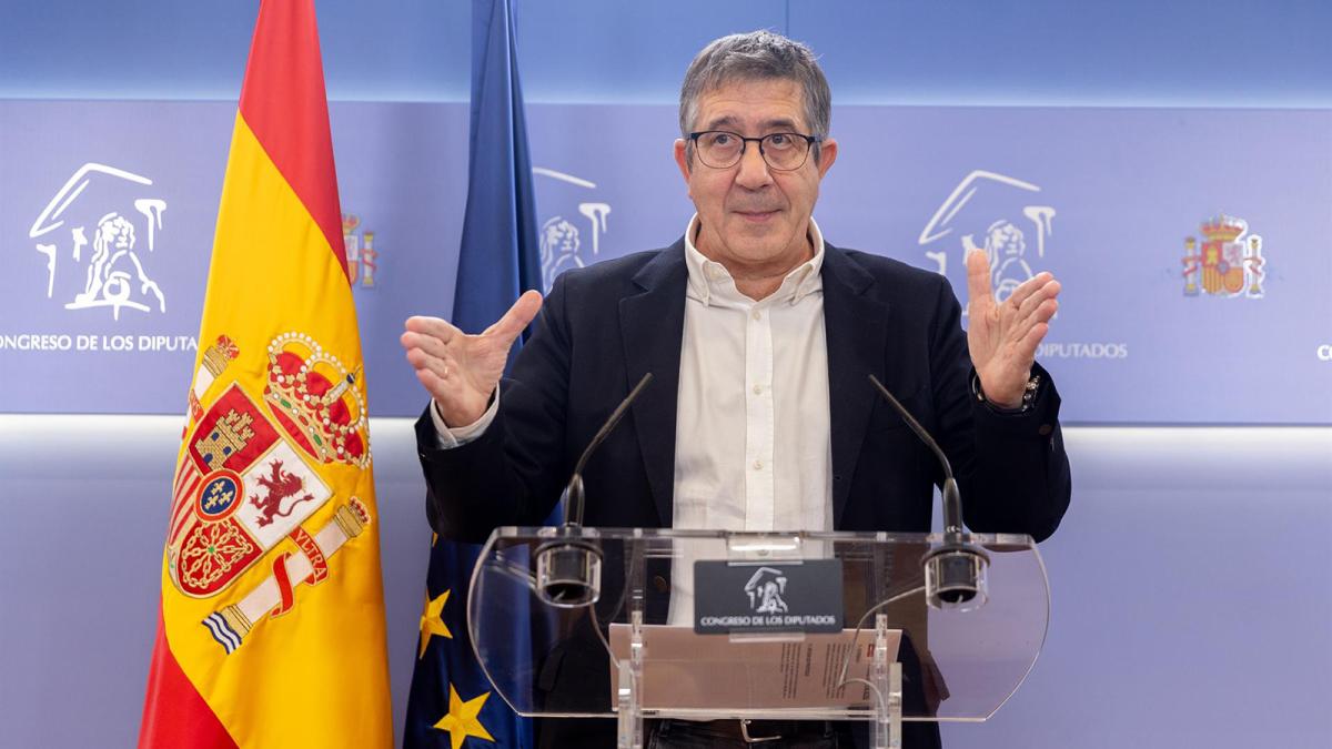 El PSOE ve "miserable" que Feijóo quiera "enmerdar" al Gobierno y no duda de que Ribera será nombrada