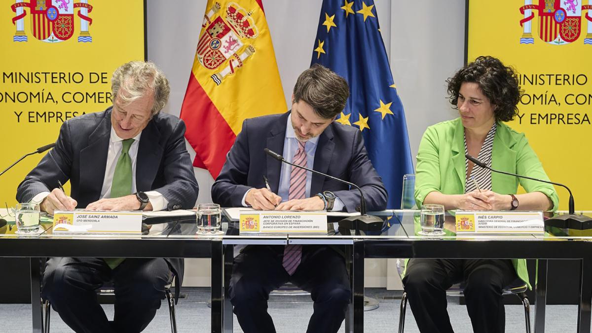 El BEI financia con 500 millones a Iberdrola para extender las redes eléctricas inteligentes en España