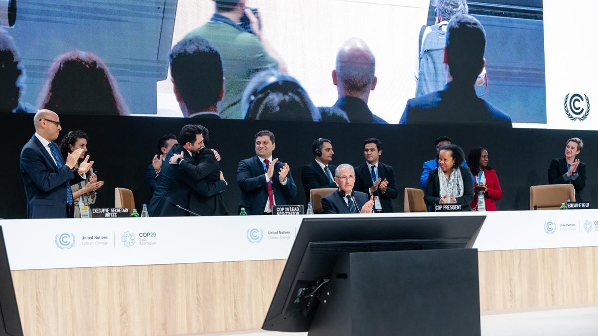 La COP29 acaba con el acuerdo sobre la financiación climática.